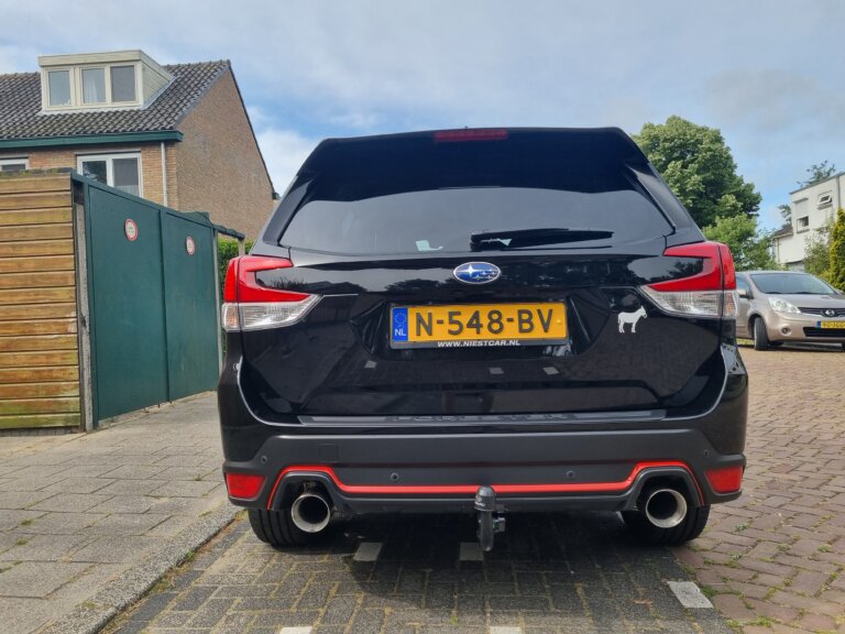 Subaru Forester hybride e-BOXER sport aangepast uitlaatsysteem diffuser tuning velgen banden heemskerk niestcar
