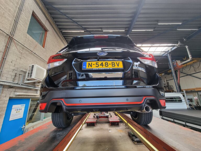 Subaru Forester hybride e-BOXER sport aangepast uitlaatsysteem diffuser tuning velgen banden heemskerk niestcar