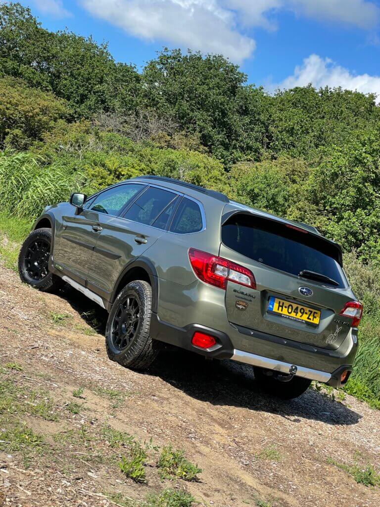 Subaru Outback advance X, voorzien van readylift liftkit bij niestcar Heemskerk. Adventure in Nederland. Subaru Wilderness