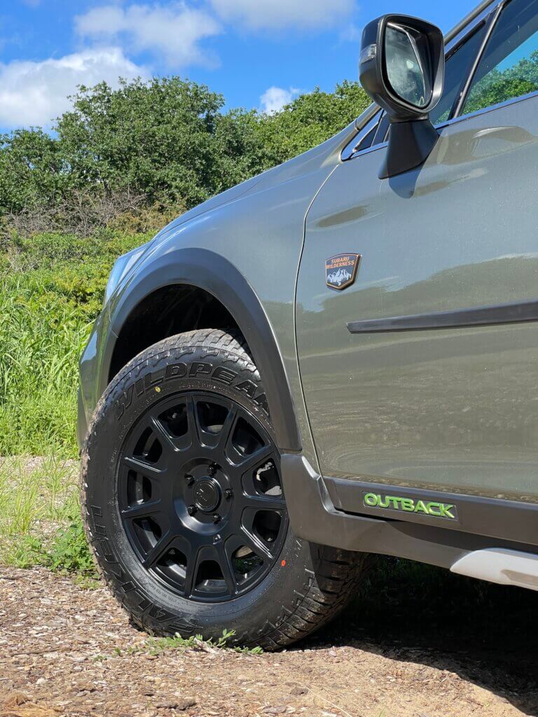 Subaru Outback advance X, voorzien van readylift liftkit bij niestcar Heemskerk. Adventure in Nederland. Subaru Wilderness