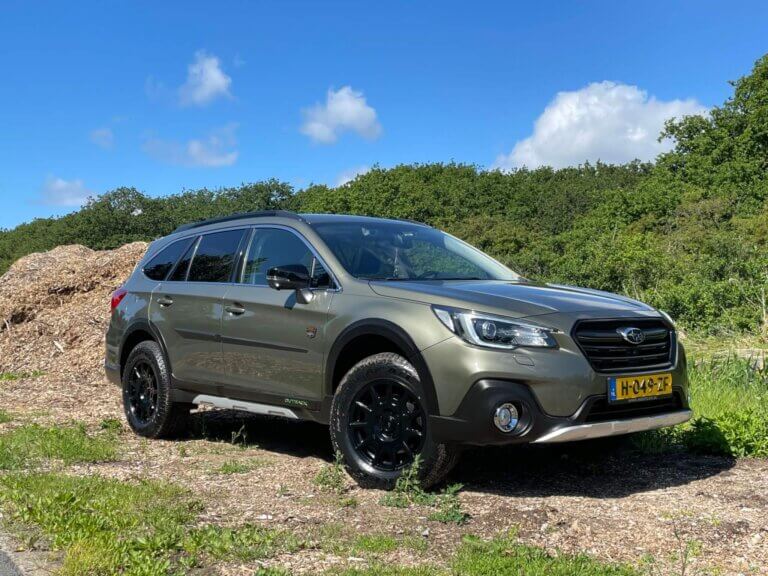 Subaru Outback advance X, voorzien van readylift liftkit bij niestcar Heemskerk. Adventure in Nederland. Subaru Wilderness