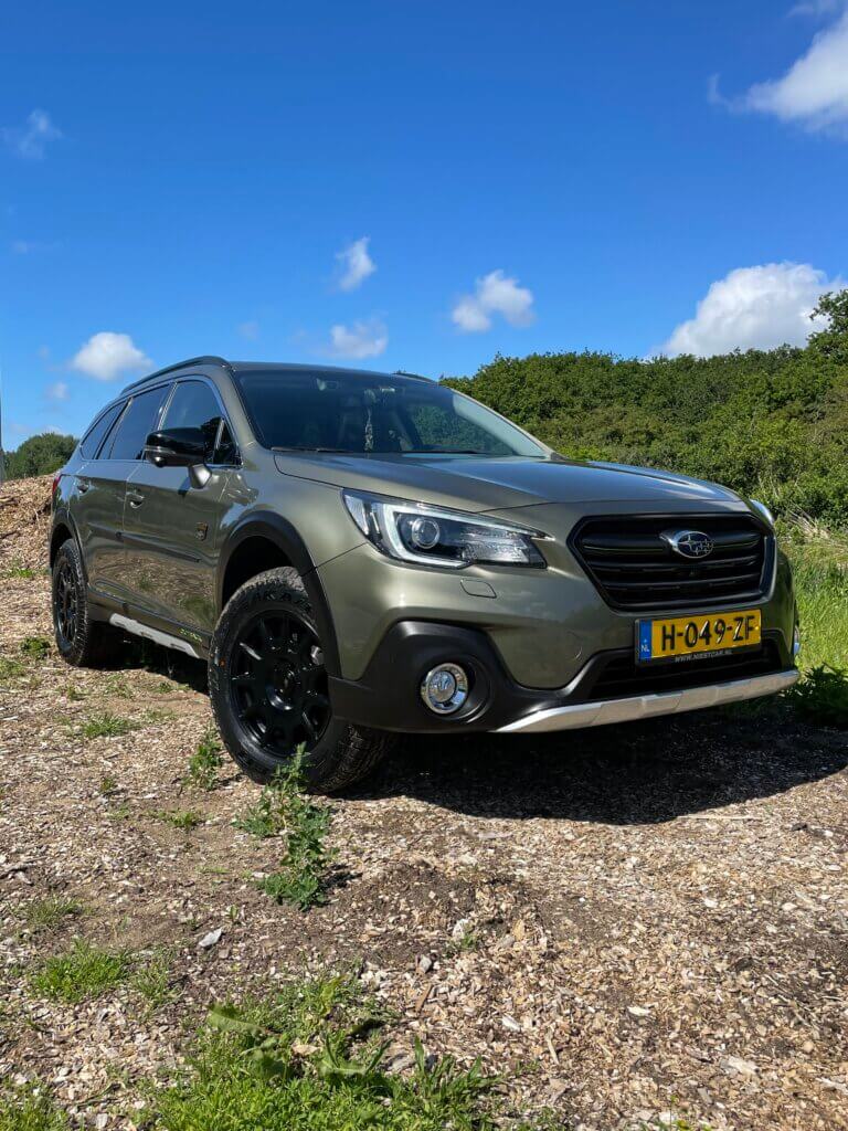 Subaru Outback advance X, voorzien van readylift liftkit bij niestcar Heemskerk. Adventure in Nederland. Subaru Wilderness