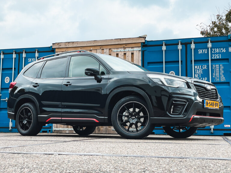 Subaru Forester hybride e-BOXER sport aangepast uitlaatsysteem diffuser tuning velgen banden heemskerk niestcar