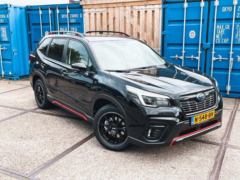 Subaru Forester hybride e-BOXER sport aangepast uitlaatsysteem diffuser tuning velgen banden heemskerk niestcar