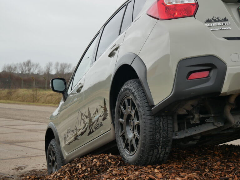 subaru xv desert khaki liftkit niestcar heemskerk custom made adventure
