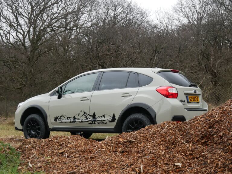 subaru xv desert khaki liftkit niestcar heemskerk custom made adventure