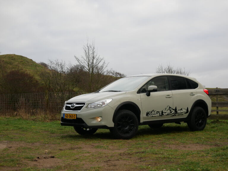 subaru xv desert khaki liftkit niestcar heemskerk custom made adventure