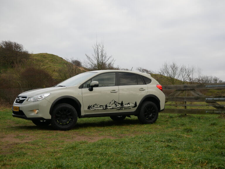 subaru xv desert khaki liftkit niestcar heemskerk custom made adventure