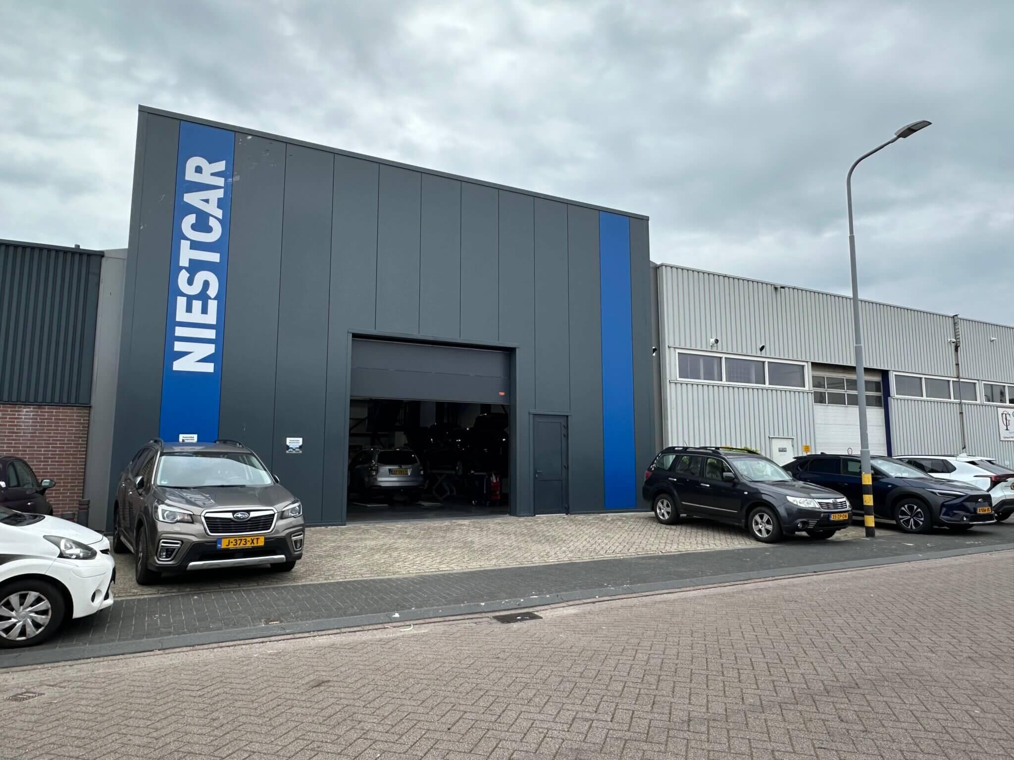 subaru dealer niestcar in heemskerk, het adres voor uw Subaru als u bij Aalsmeer, Renses Alkmaar of Tuijp in West-Beemster klant bent geweest.