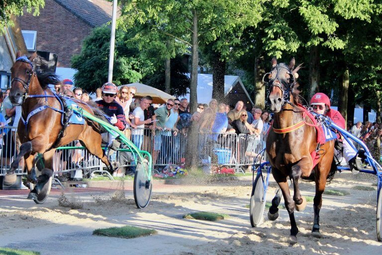 Belangrijke mededeling op de homepage: AANGEPASTE OPENINGSTIJDEN